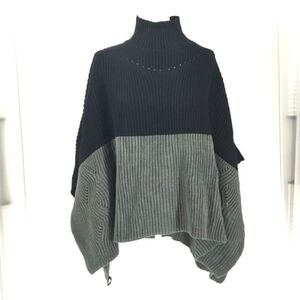 Save the Ocean Blk/Grey Poncho